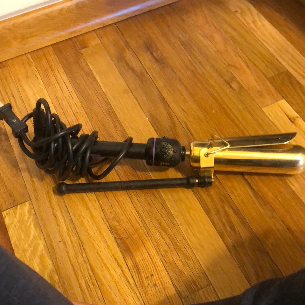 Hot tools marcel curling iron. 1.5” barrel